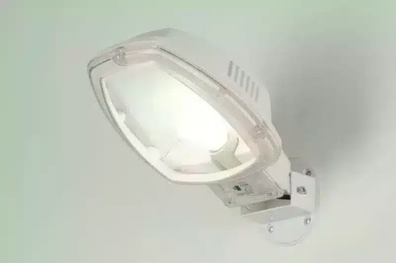 Witte buitenlamp